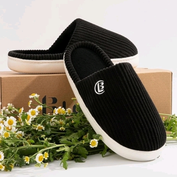 Black Ribbed Slippers with White Soles - Picture 1 of 6